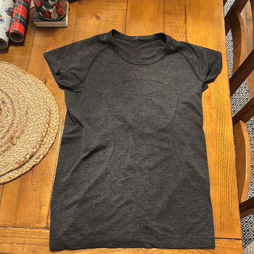 Lululemon Swiftly Short Sleeve Top